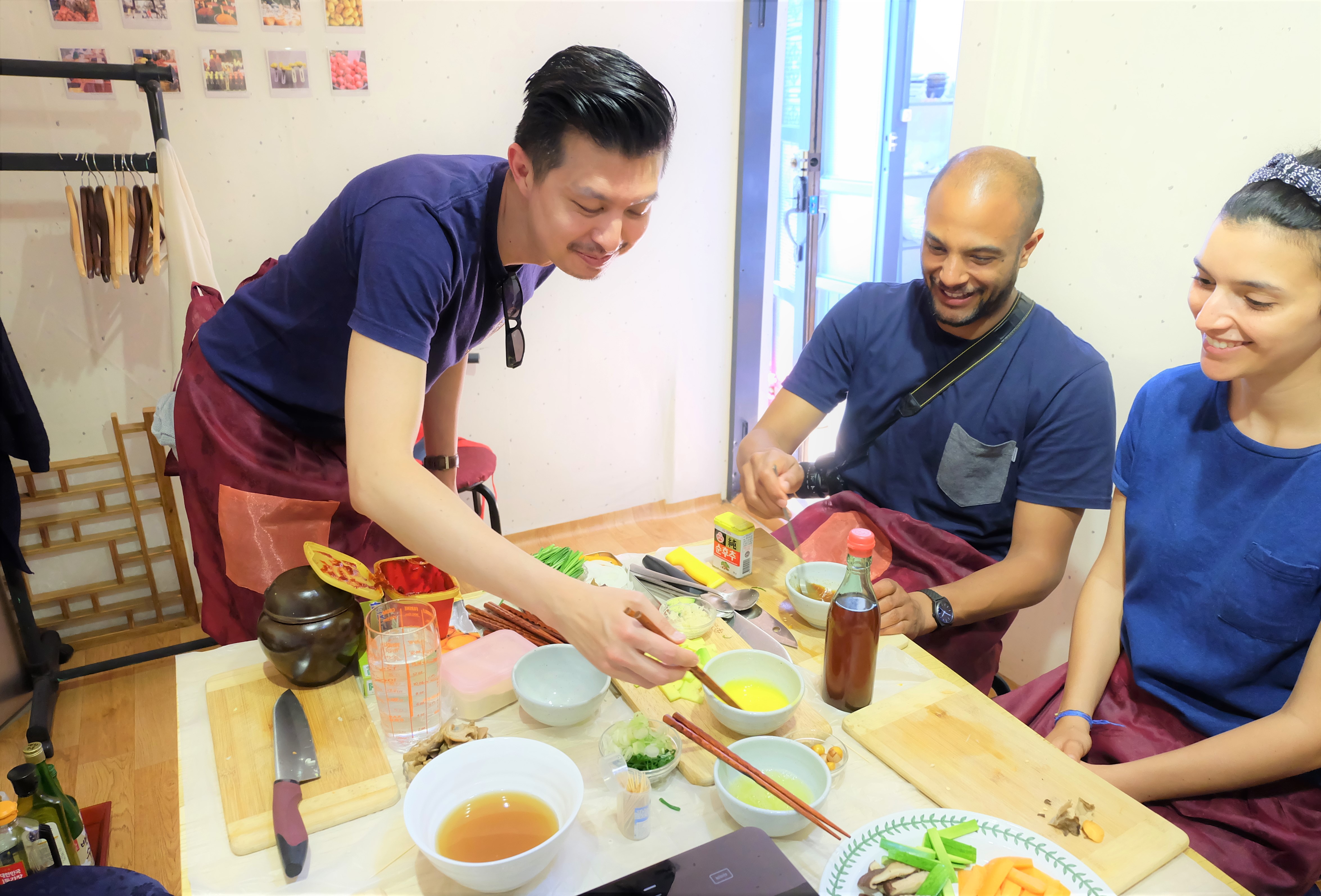 Learn how to cook Korean dishes in Seoul OME Cooking Lab CARRY IT