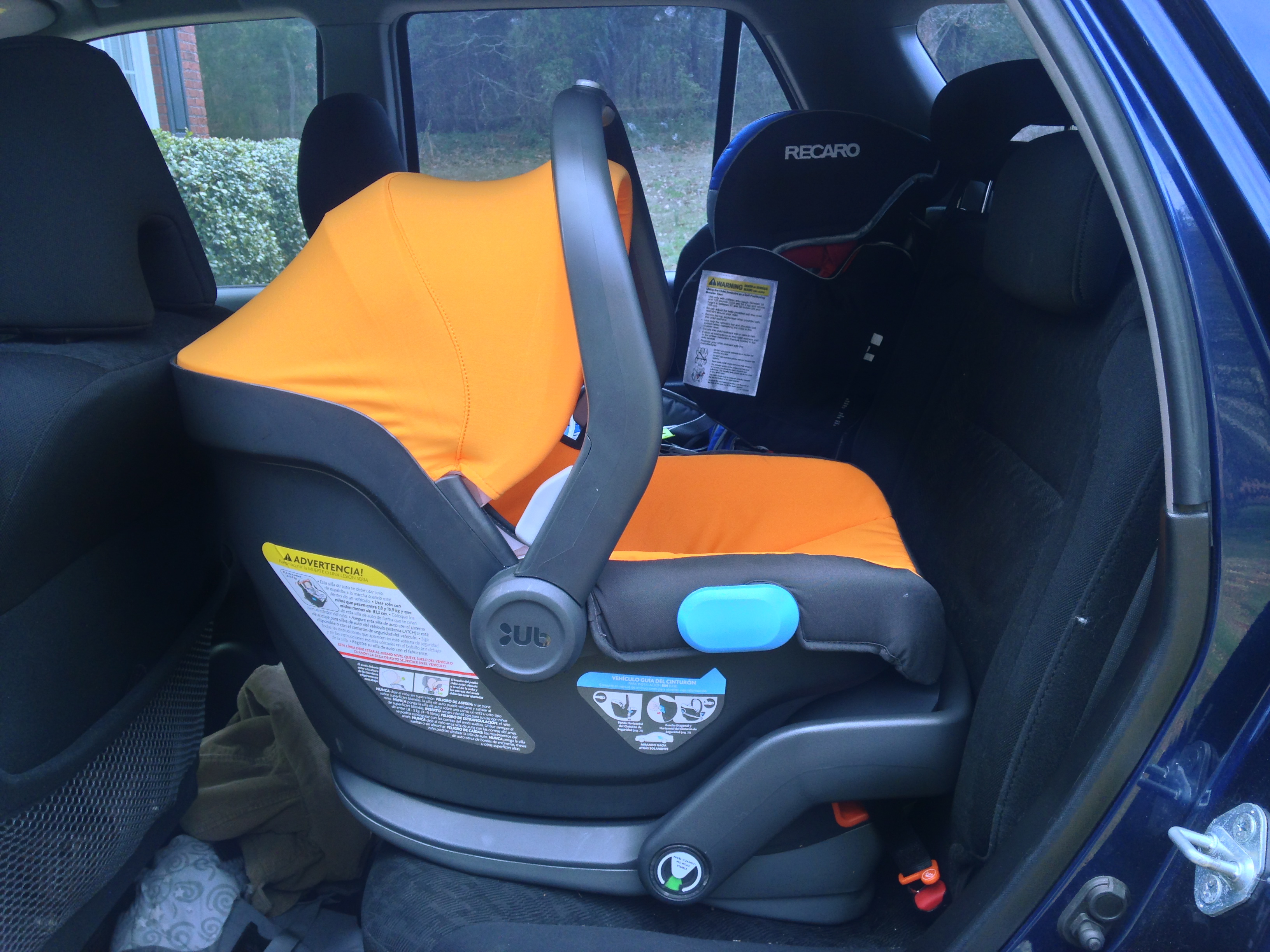 Does The Mesa Car Seat Come With A Base Car Retro