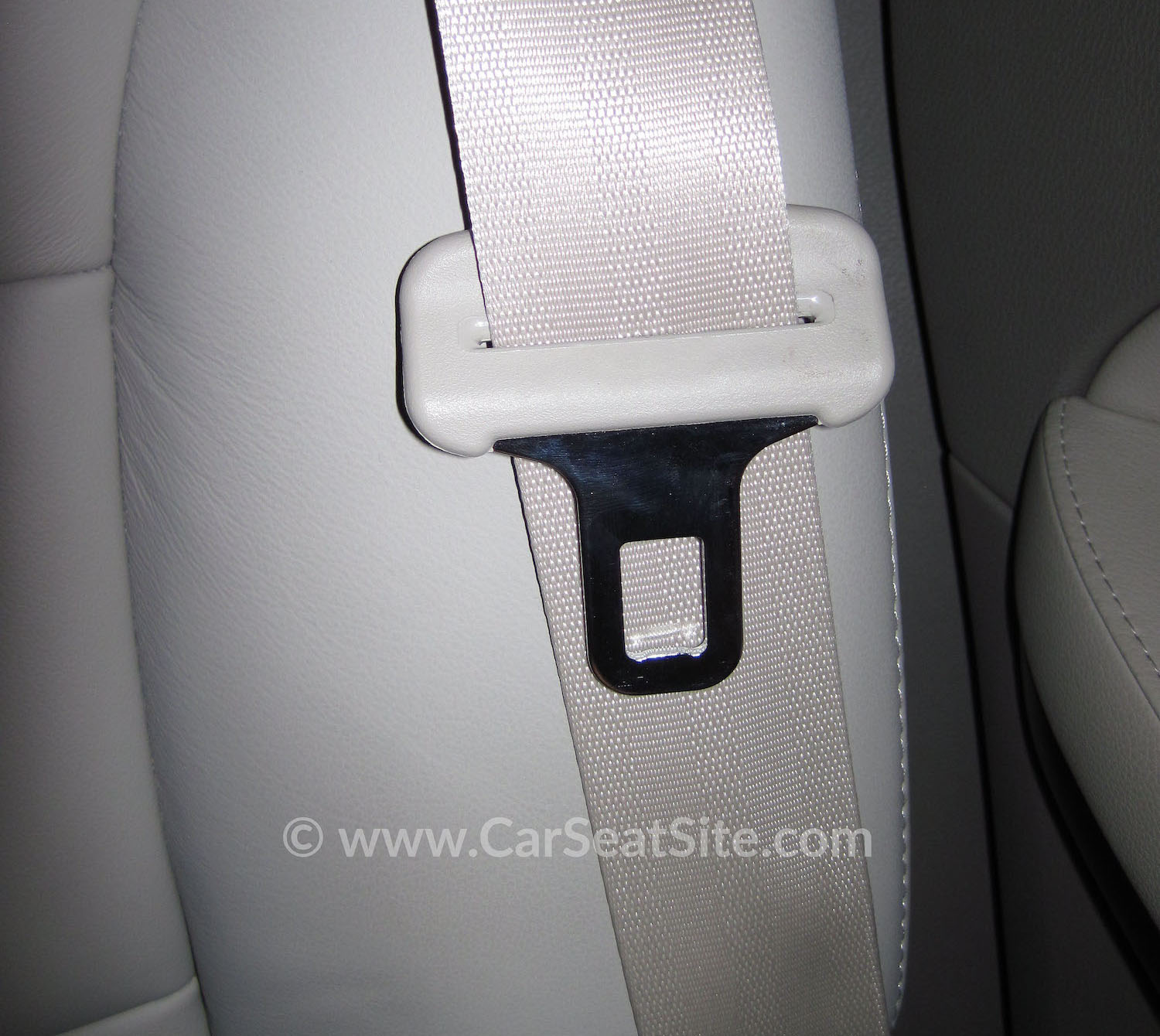Learn about 149+ imagen locking clip for car seat In.thptnganamst.edu.vn