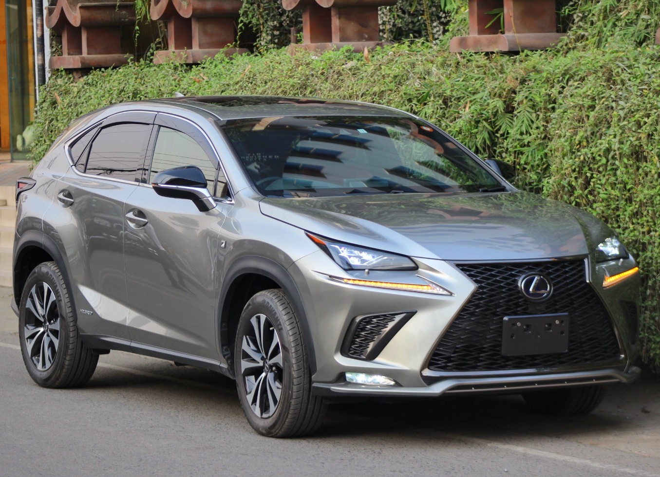 Lexus NX 300H Hybrid Best SUV 2022 Car Selection
