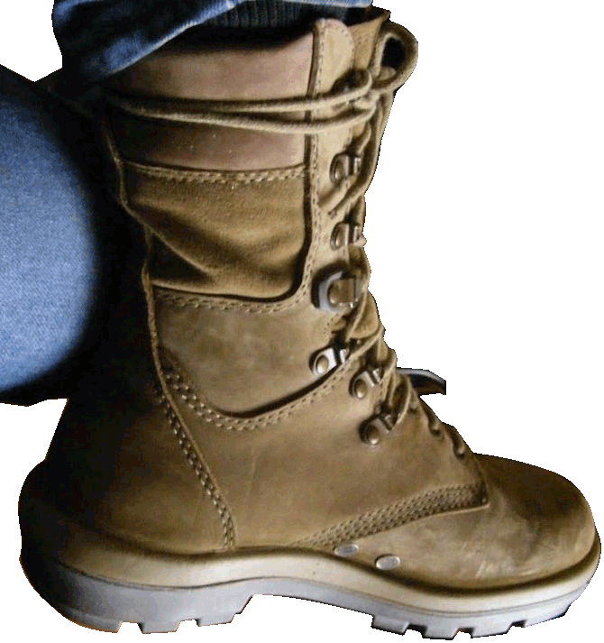 Ł The Australian "Terra" Combat Boots