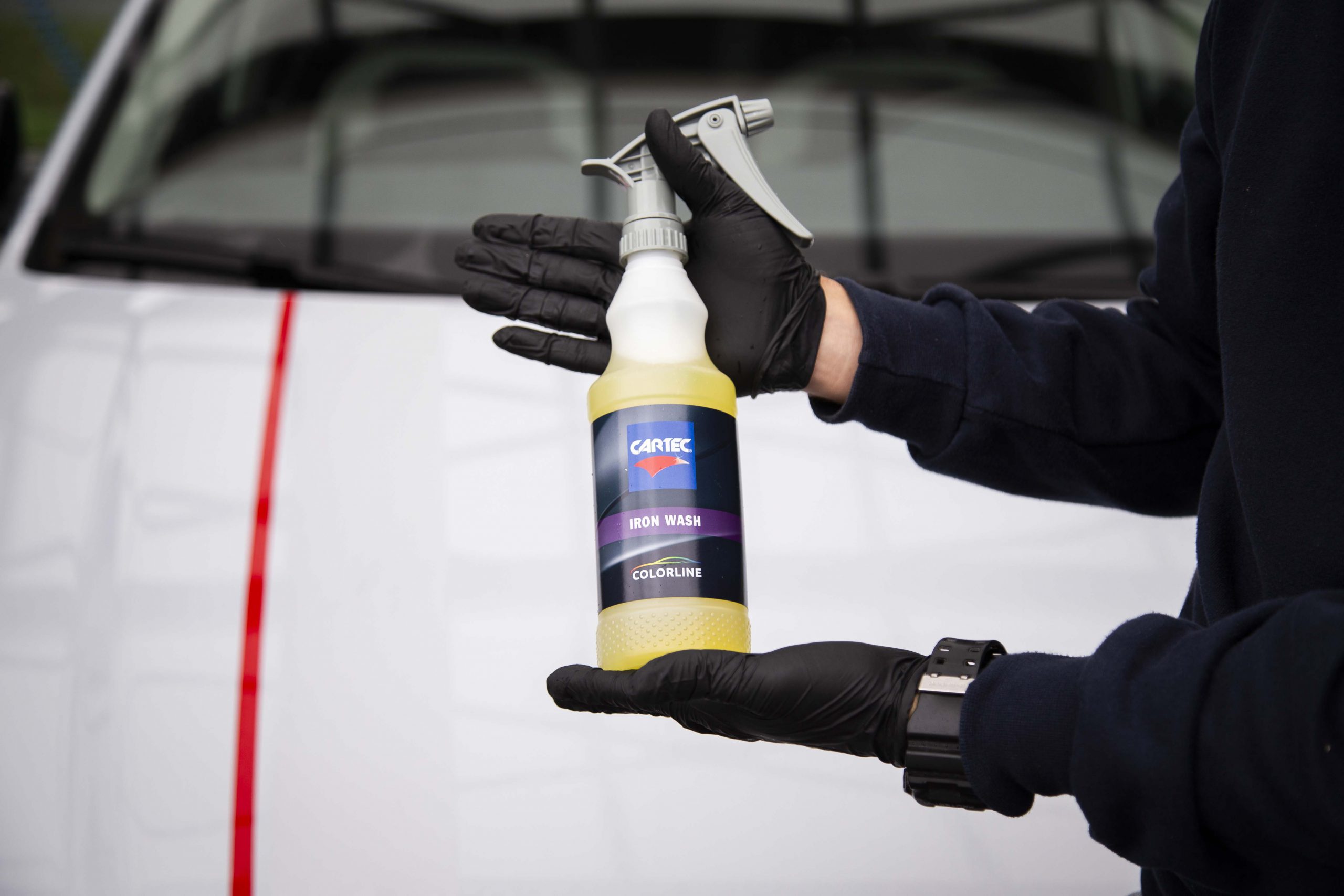 Verwijder vliegroest van de auto met Cartec Iron Wash Cartec World