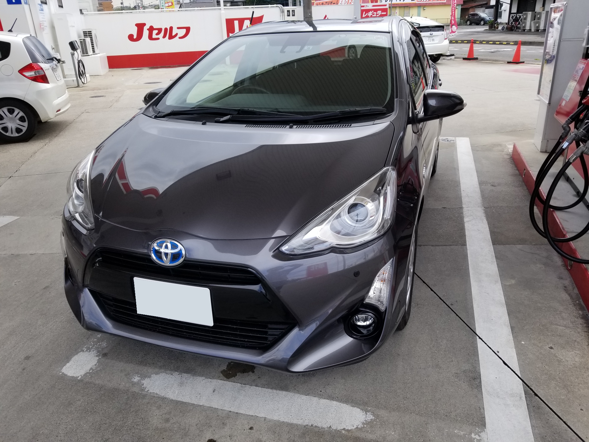 トヨタ アクアを華麗にカスタム！by krxxx (2019/06/08) 今日、スイスポに代わる新たな通勤車