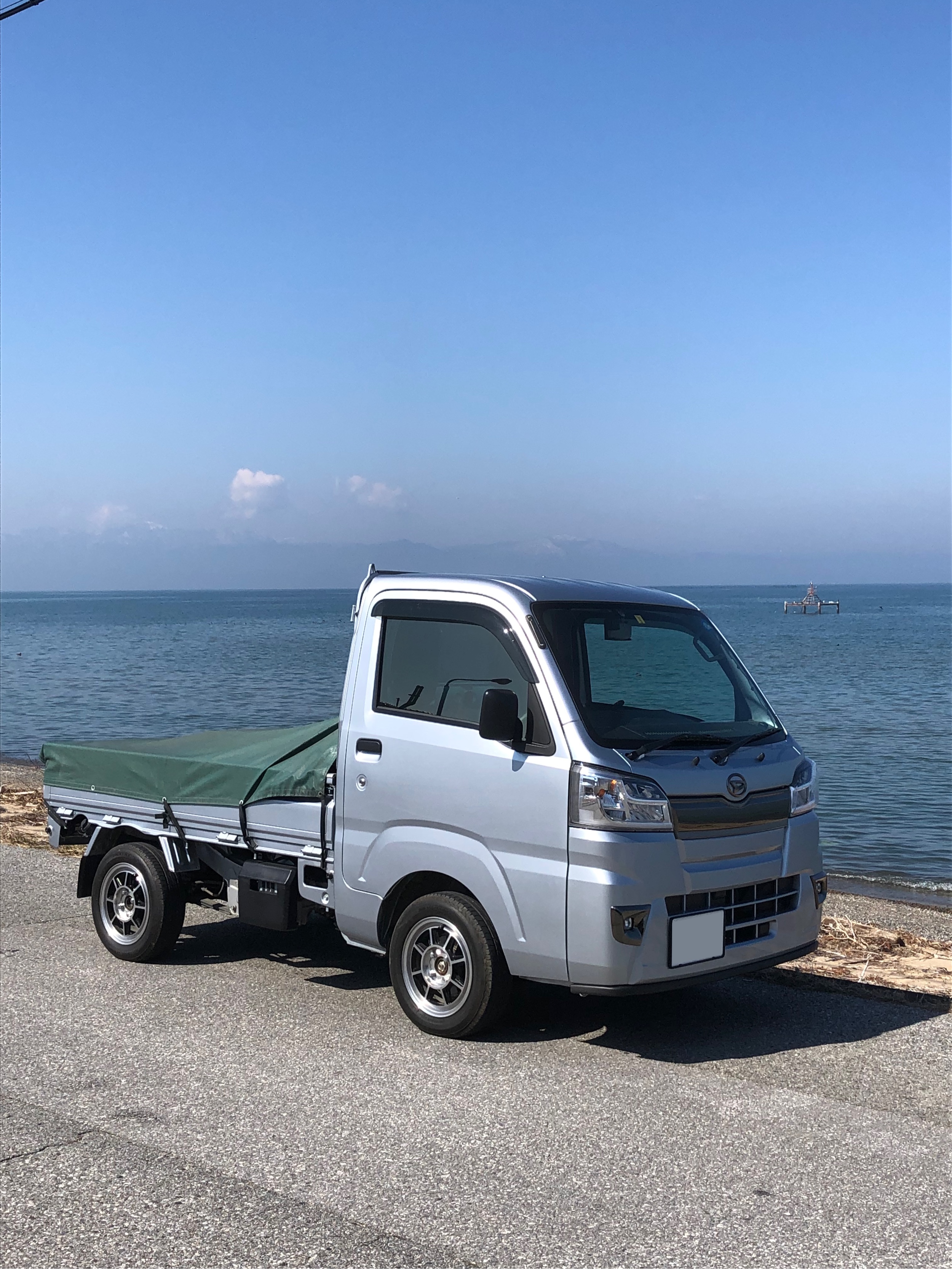 ハイゼットトラックのホイール交換・ハヤシストリート・13インチ・まあまあやんに関するカスタム事例 もうスタッドレスタイヤは要らんやろ😗 と