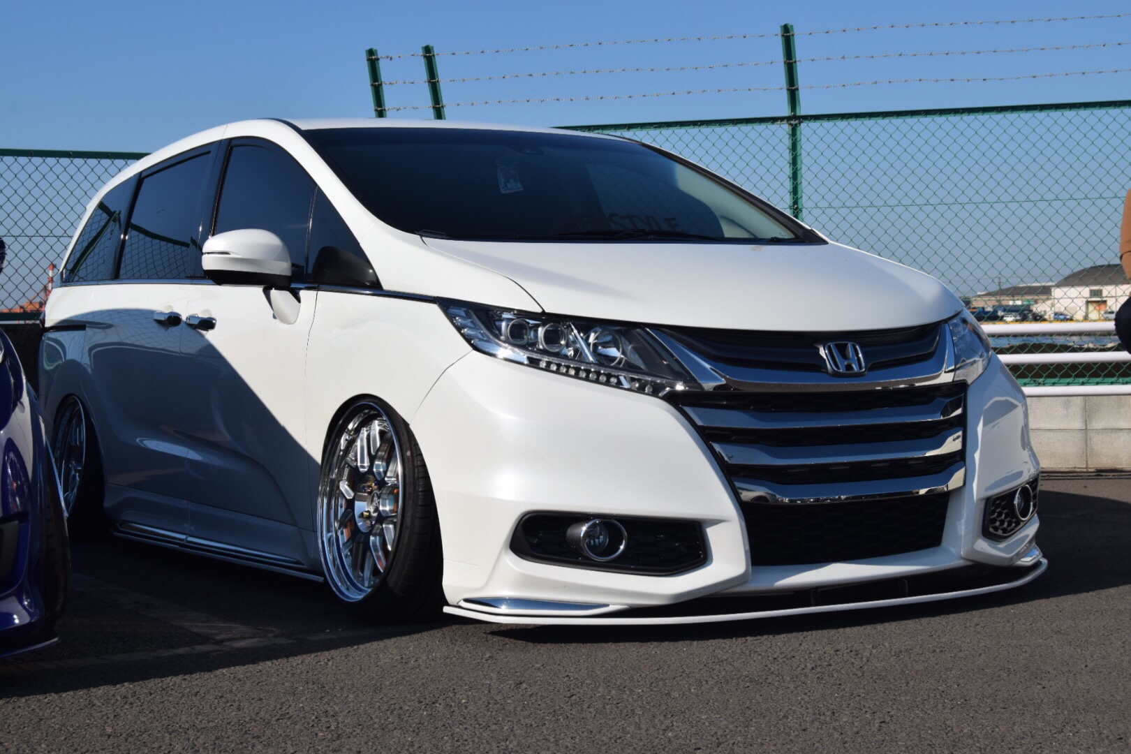 オデッセイ RC1のホイールに関するカスタム・ドレスアップ情報[202件]｜車のカスタム情報はCARTUNE