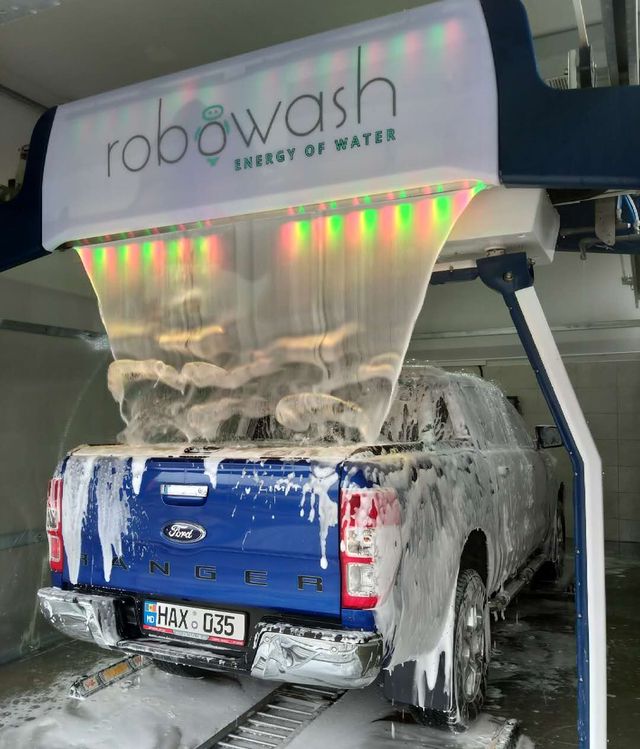 RoboWash Service SRL Leisuwash 360 Automatic car wash equipment touchless