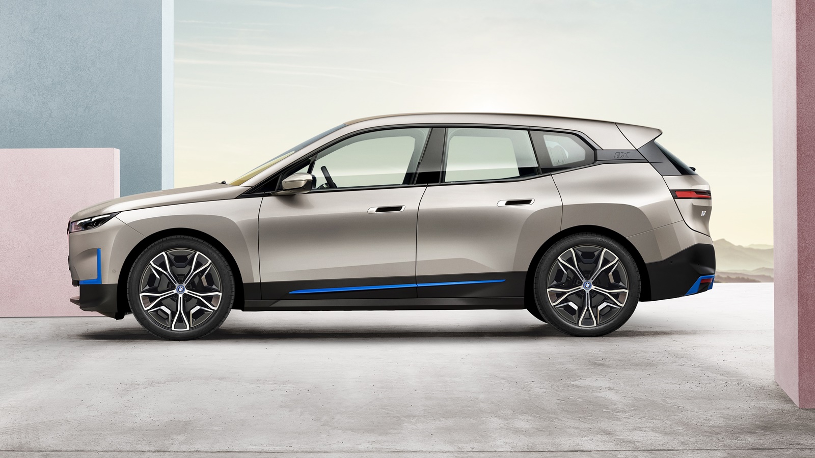 Comparativa Tesla Model X vs BMW iX ¿cuál es mejor? Carwow