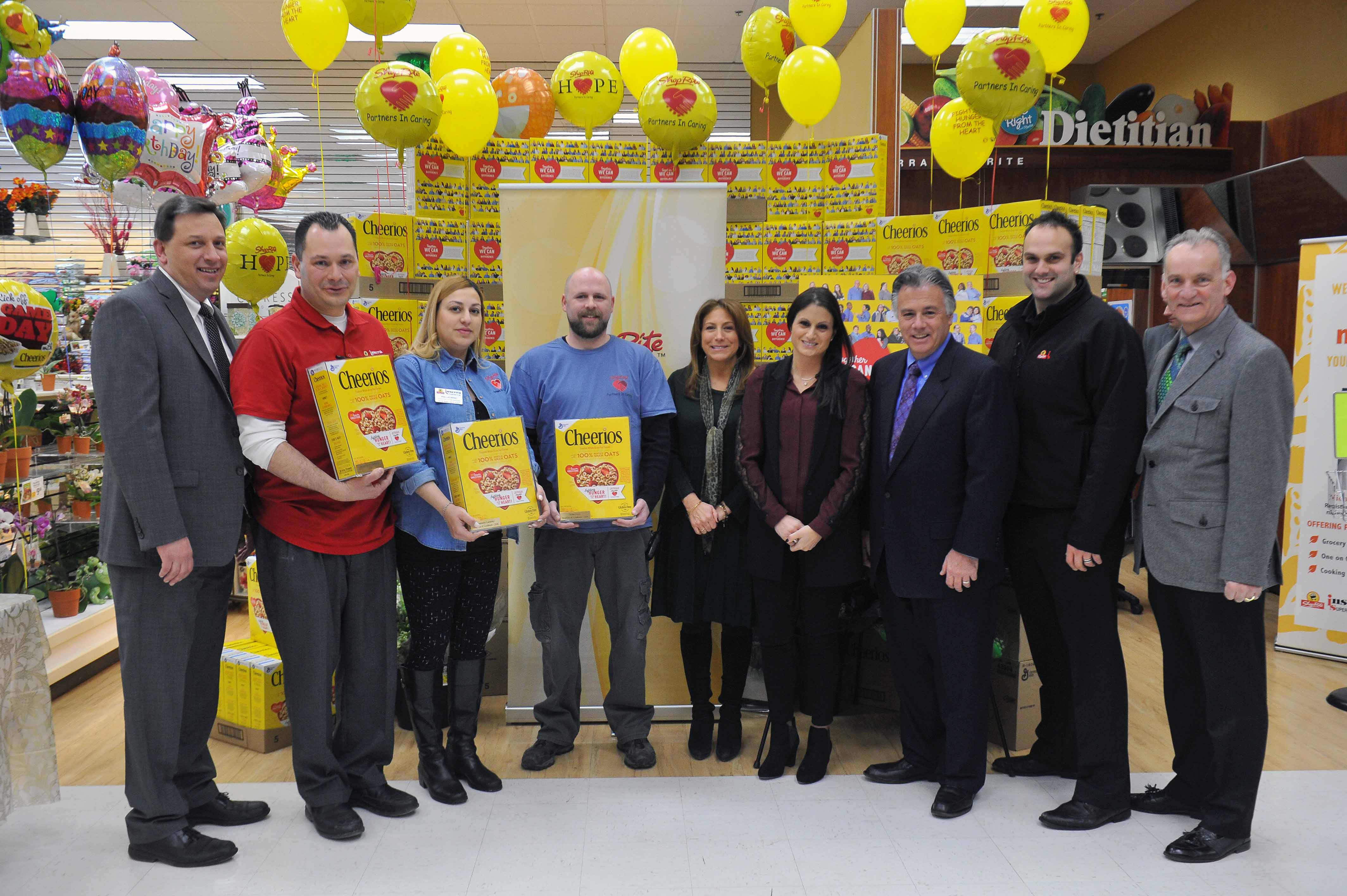 Two Associates from ShopRite of Lyndhurst Featured on Special Edition