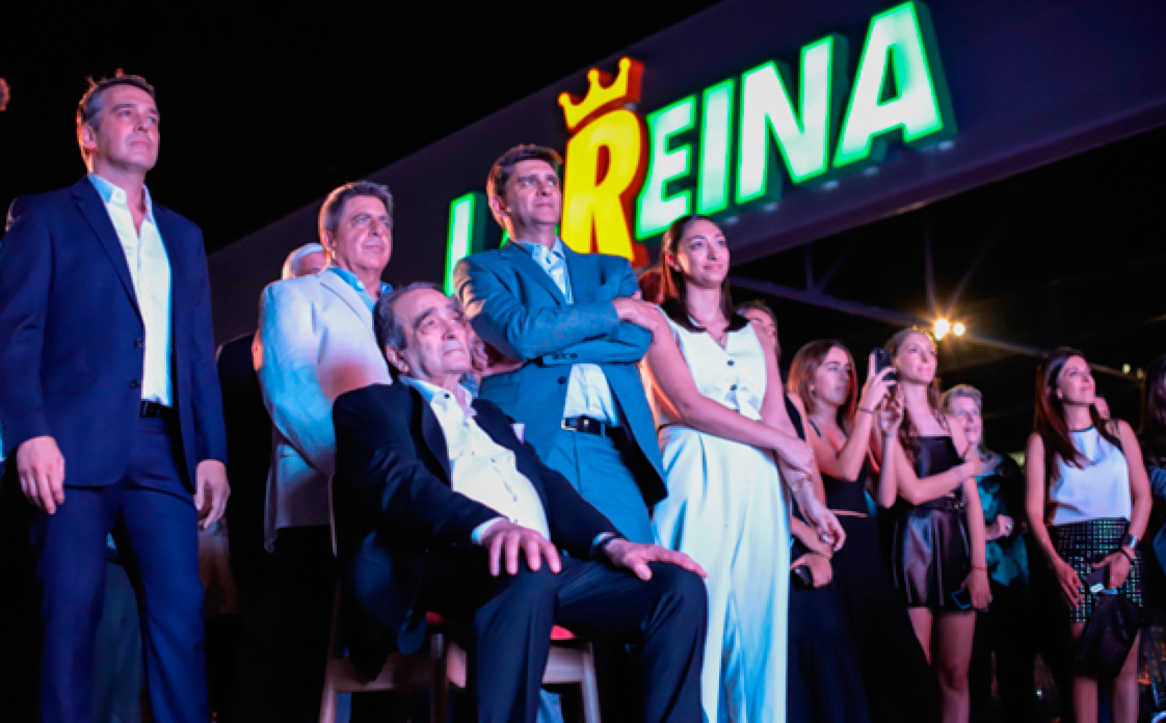 La Reina inauguró un nuevo local, en Funes CAS