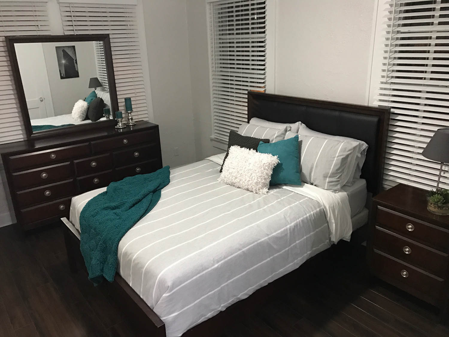 Furnished Luxury One Bedroom Apartments