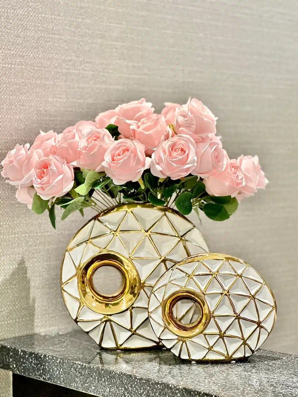 Geometric White And Gold Round Vase Casa De Amor