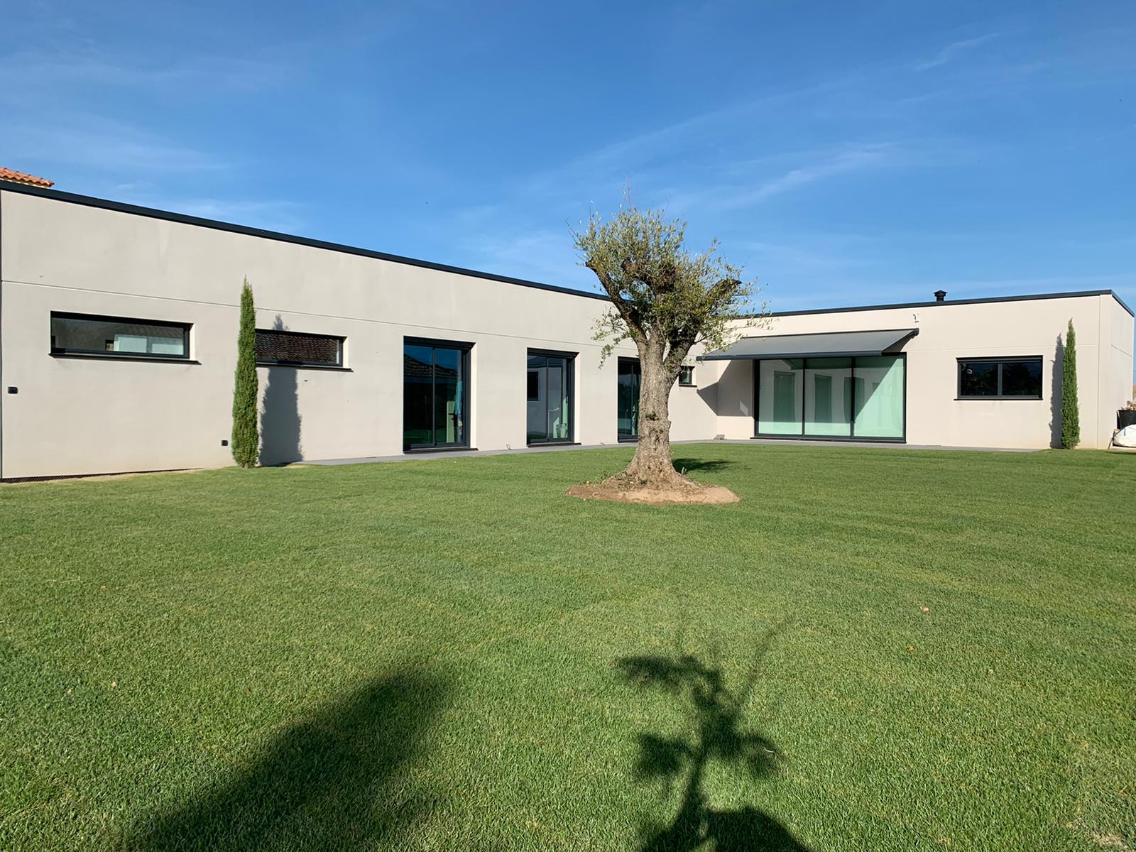 Web las casas prefabricadas y modulares ofrecen un diseño de alta calidad y versátil a un precio muy competitivo. Web kubera, empresa pionera a nivel nacional en la fabricación e instalación de viviendas modulares de hormigón y acero, que cuenta con 40 años de experiencia. Home Casas Kubera