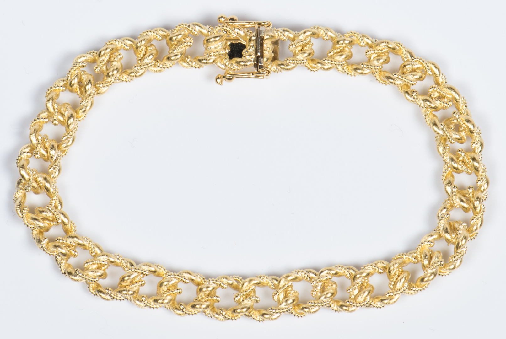 Lot 317 18K Italian Gold Link Bracelet