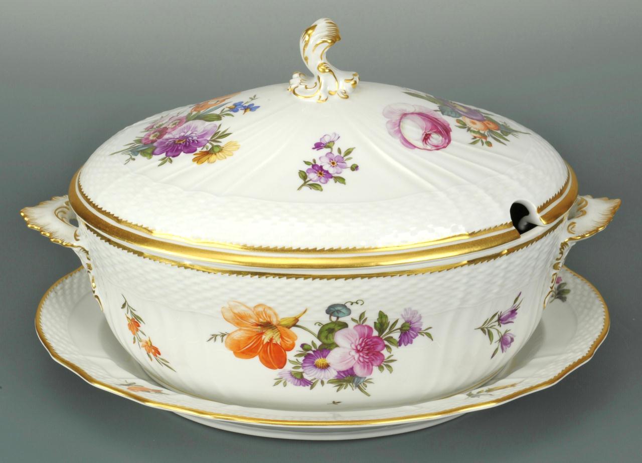 Lot 125 Royal Copenhagen Saxon Flower Tureen Case Antiques