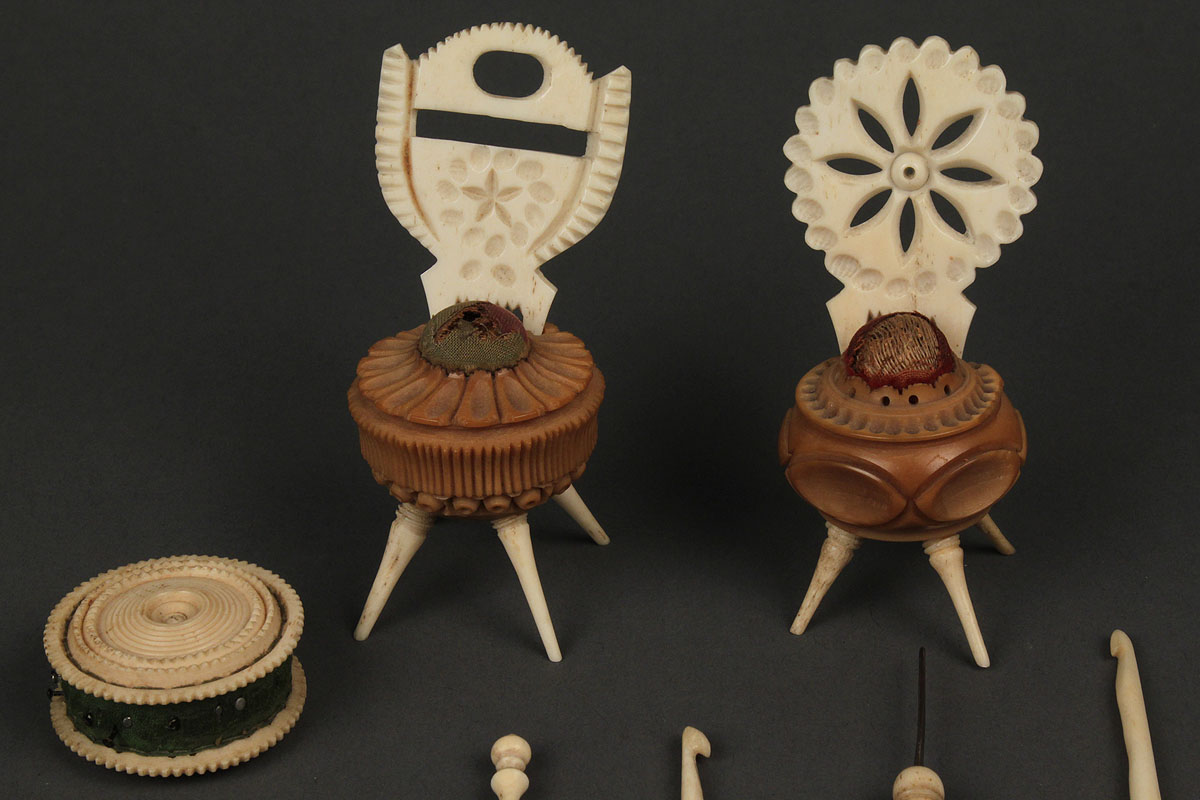 Lot 552 Collection of ivory sewing tools, 13 pcs Case Auctions