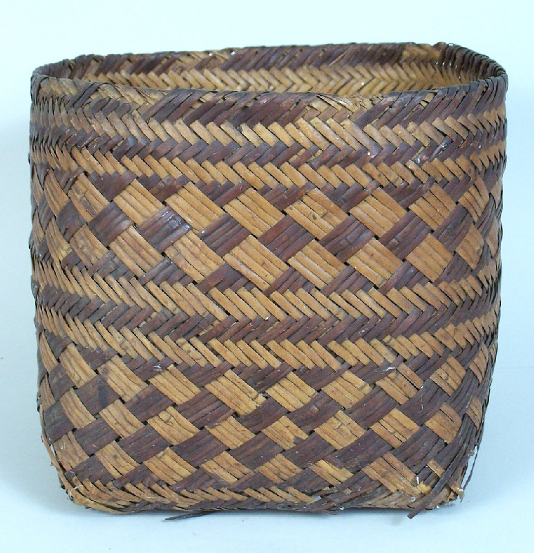 North Carolina early Cherokee double river cane basket (lot48)