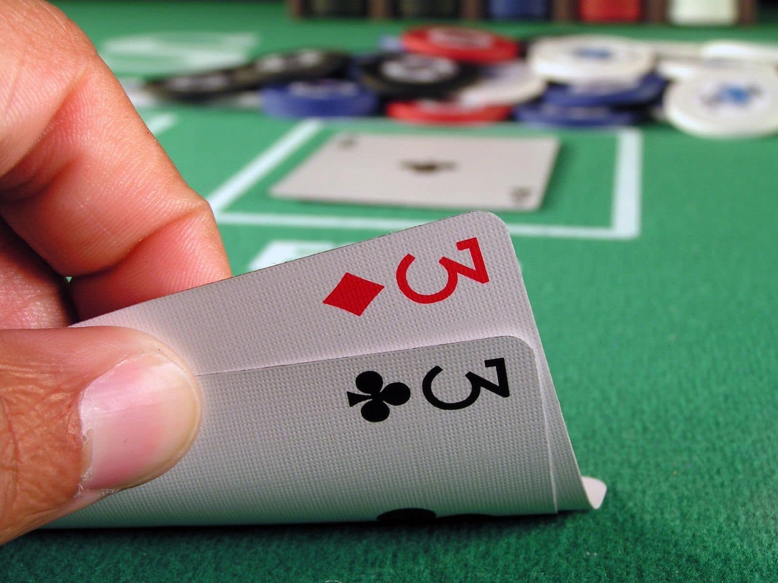 7 Benefits of Playing Online Poker Why Go Online