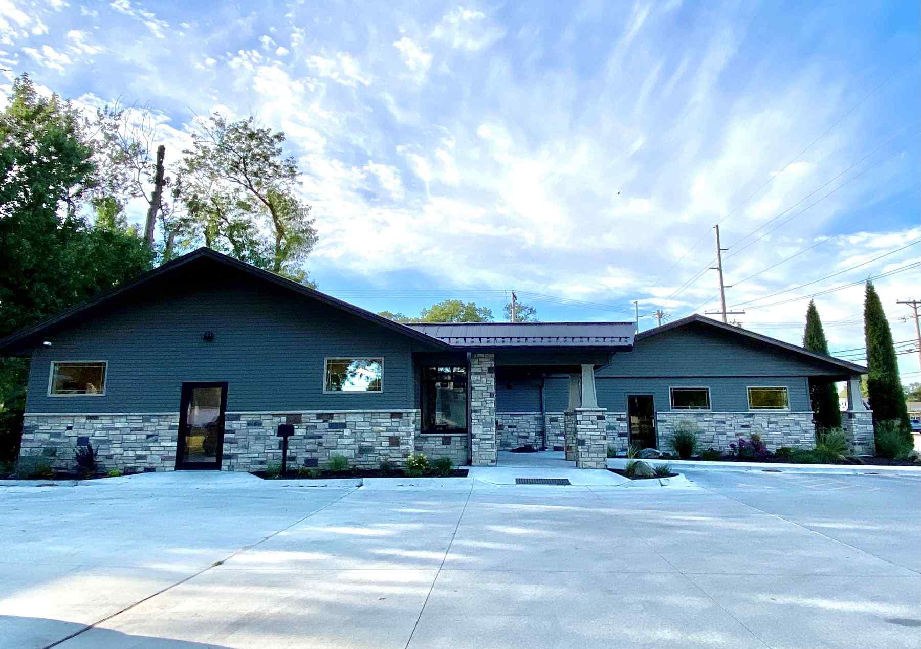 Oakview Vet Clinic — Caspers Construction