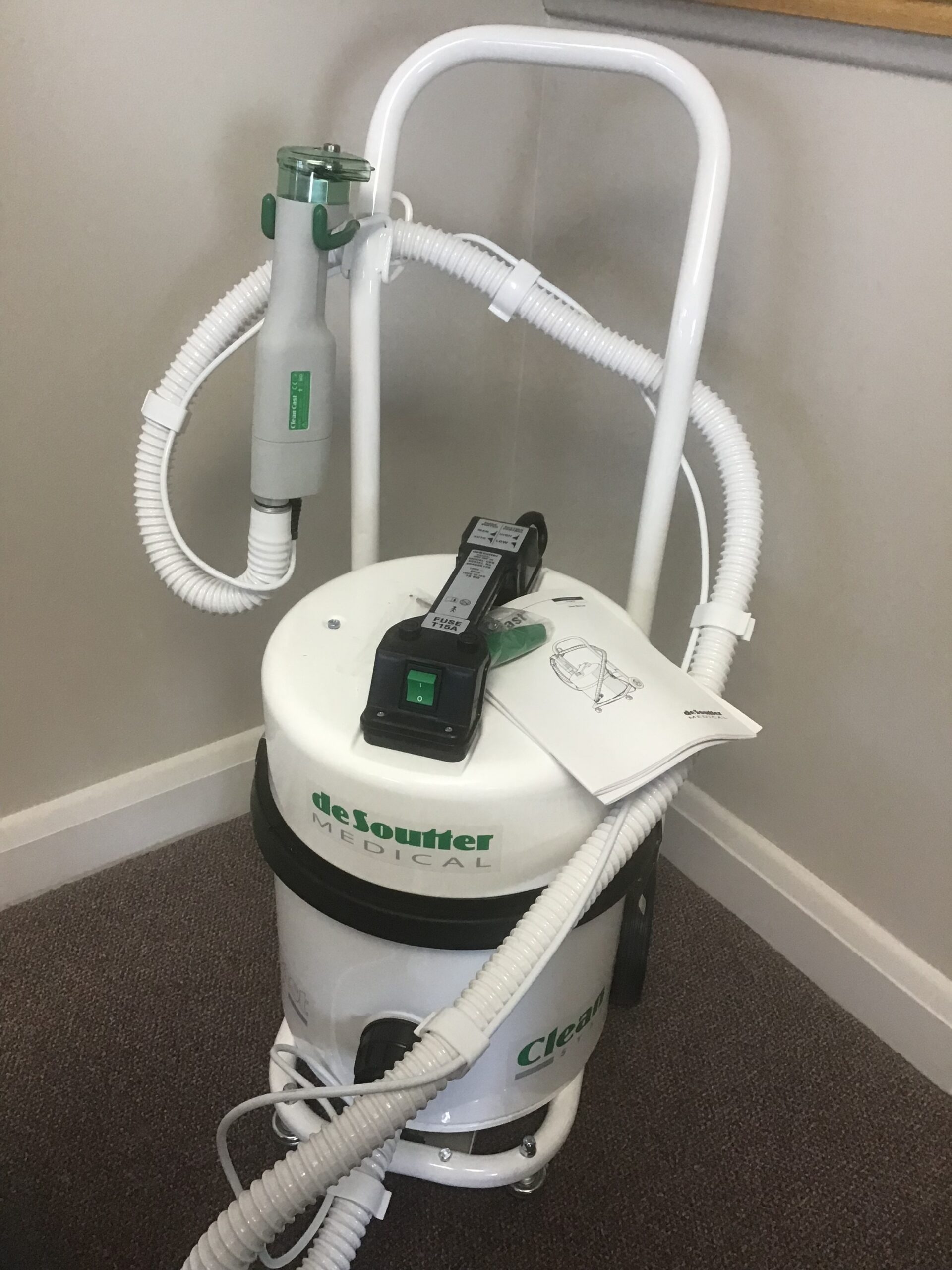 DeSoutter CC5 Cast Cutter with Dust Vacuum System (new, unused) The Cast Cutter Repair Center