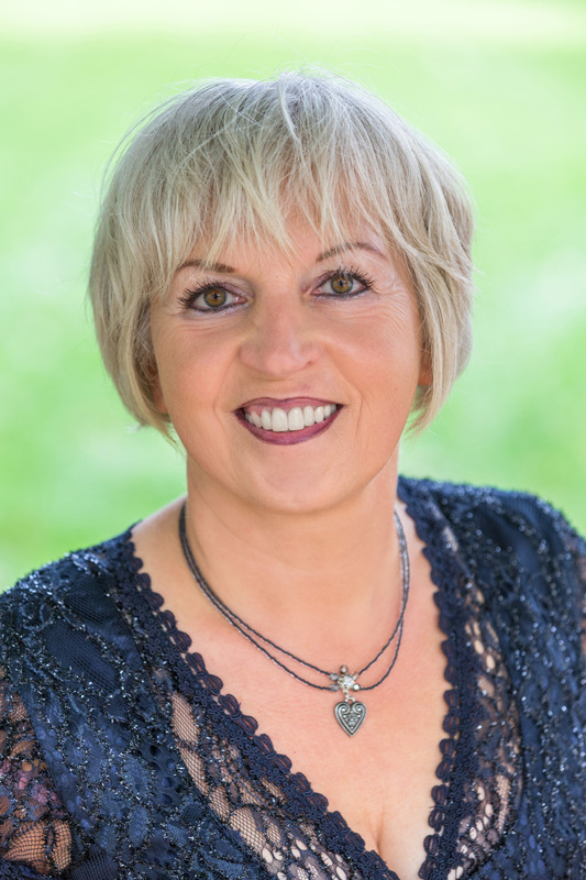 Künstler Rita J.★ casting connect