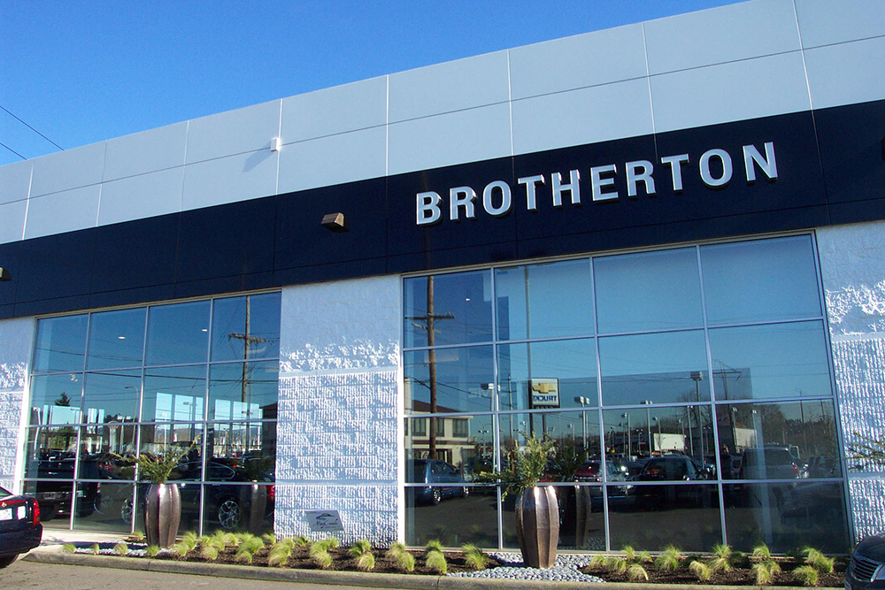 Brotherton CadillacGMC Castino Architecture Pacific Northwest