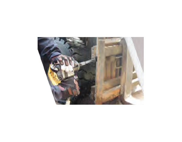 Item # G30, VMAC G30 Gas Drive Air Compressor On Compressed Air Systems