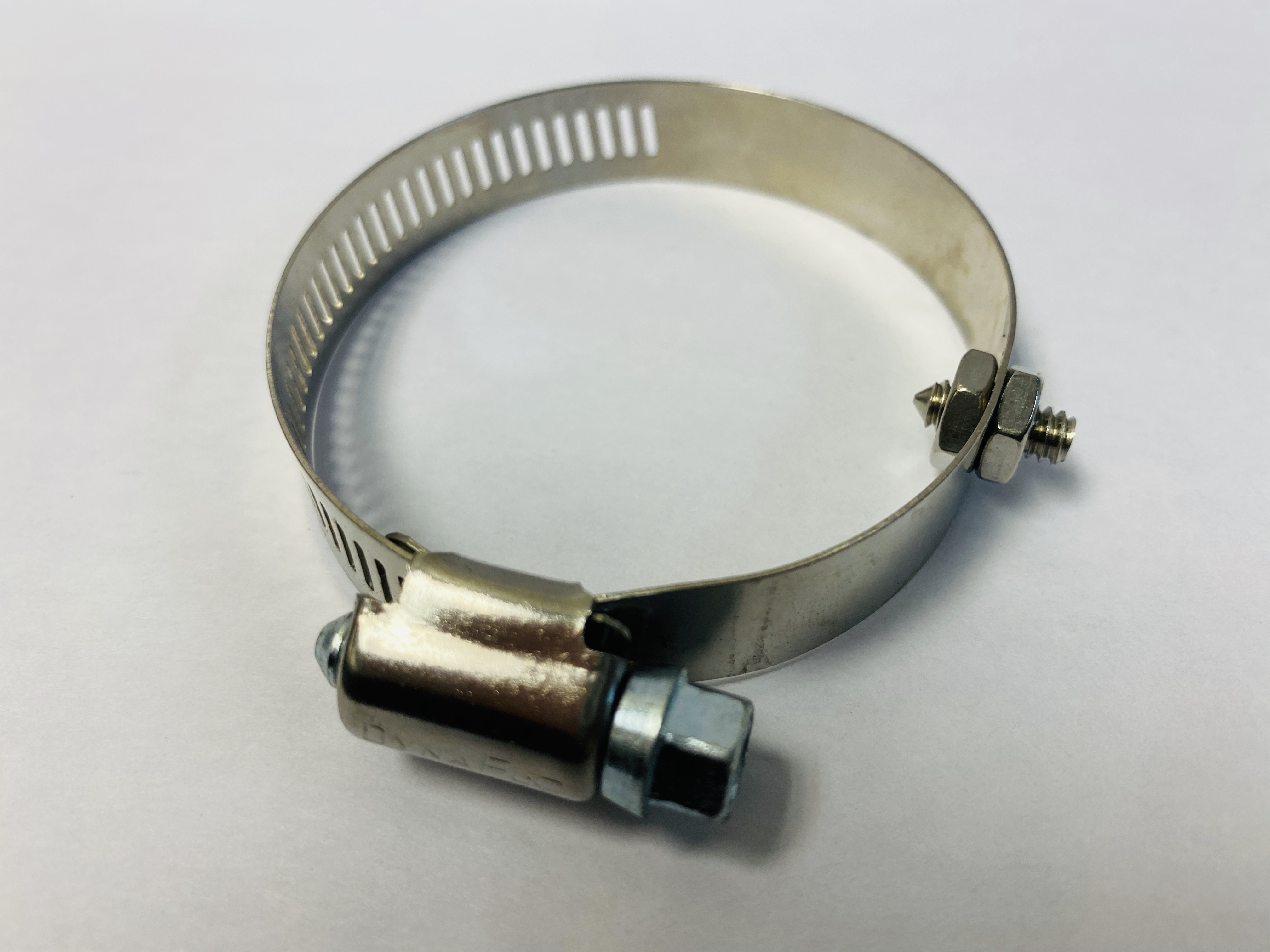 Item MGDRCLAMP3, Adjustable Clamp 31/2" 41/2" with Screw On