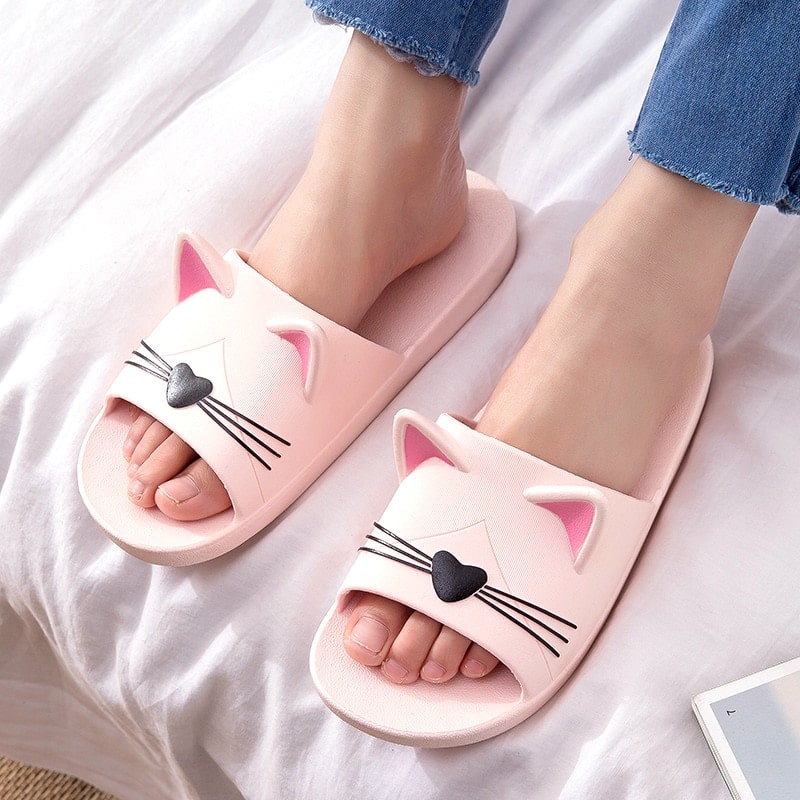 Cute Cat Slides Catastic