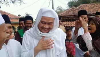 Siapakah KH. Uci Turtusi – Catatan Harian Seorang Bapak