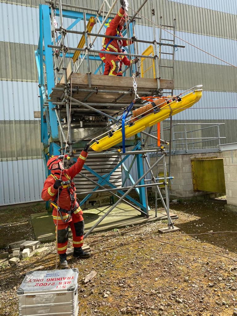 Prax Lindsey Oil Refinery Confined Rescue Training