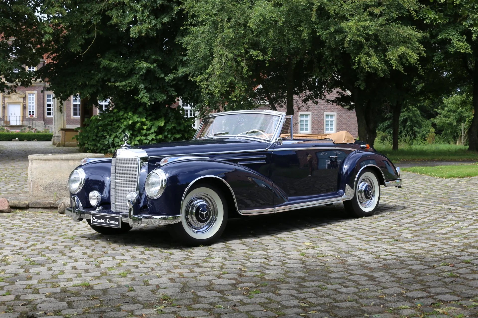 Mercedes-Benz 300Sc (W188 II) Roadster – Cathedral Classics