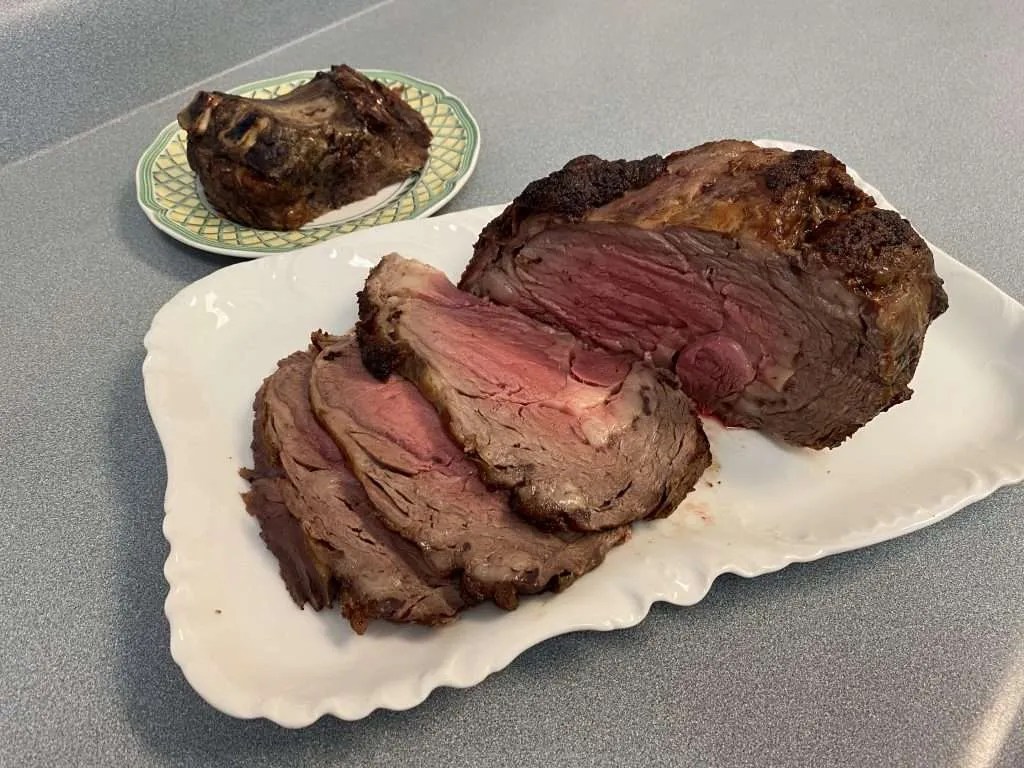How To Cut A Beef Rib Roast Into Steaks at Jordan Torrence blog