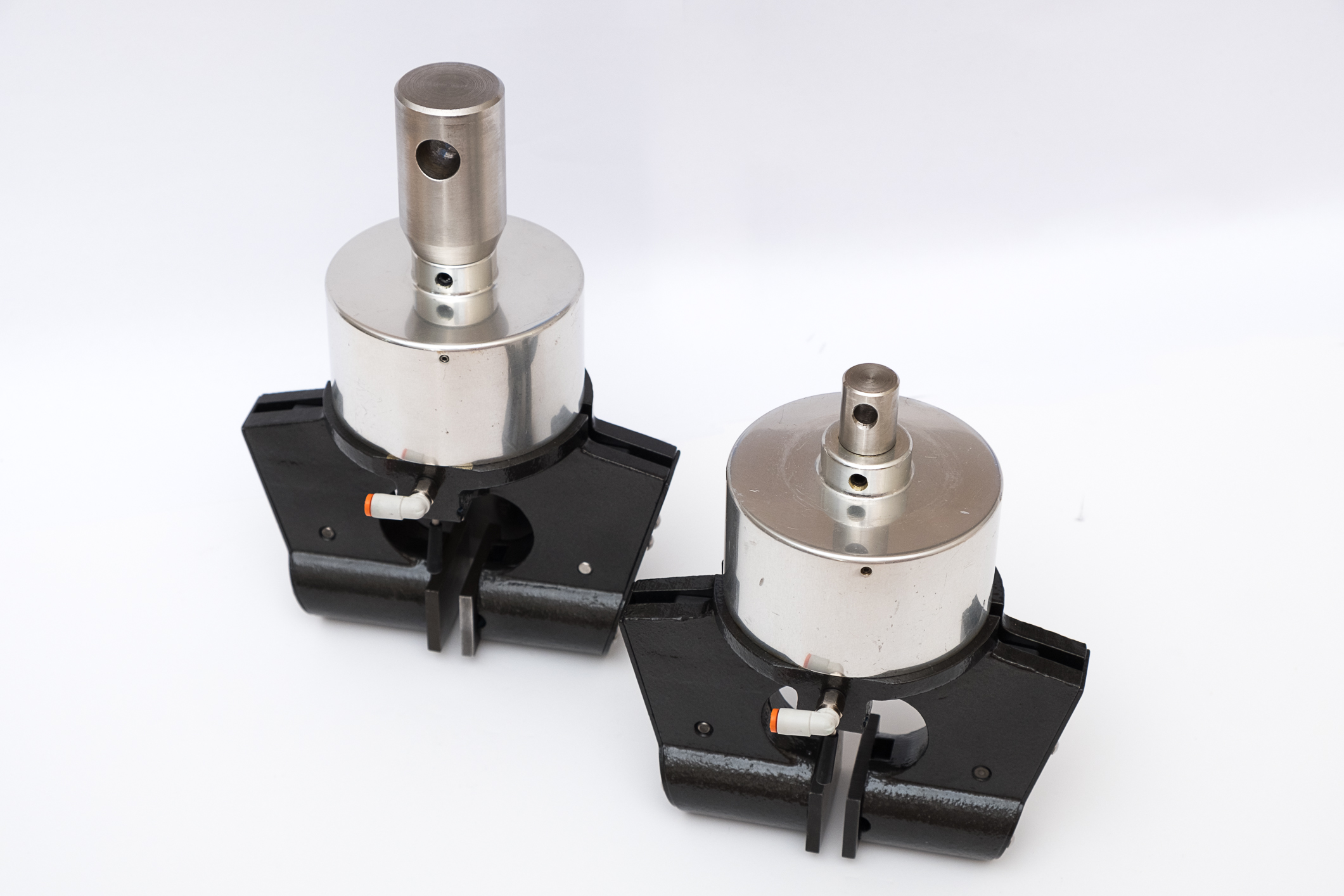 Instron 2712003 1kN Pneumatic Grips CatheterTech