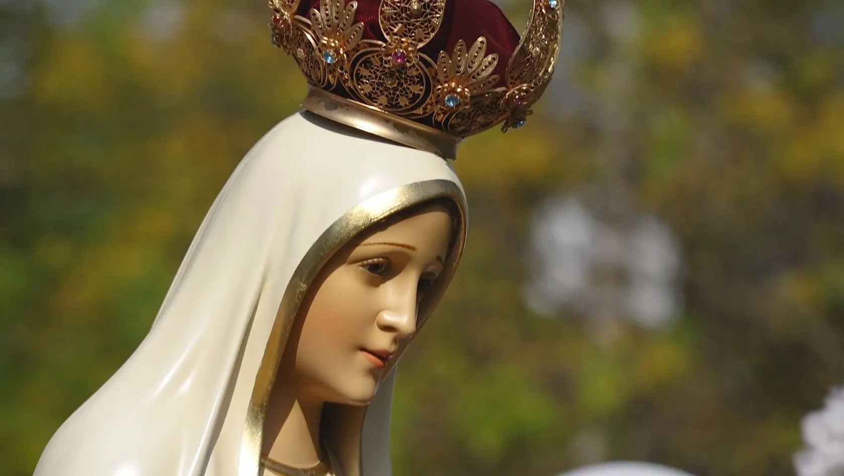 Rosary rally marks 100th anniversary of Fatima appearance Catholic