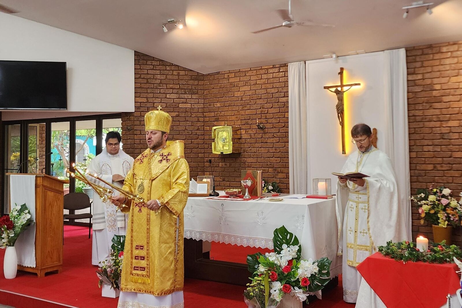 Pastoral visit of Mykola to Darwin • Materials • Ukrainian