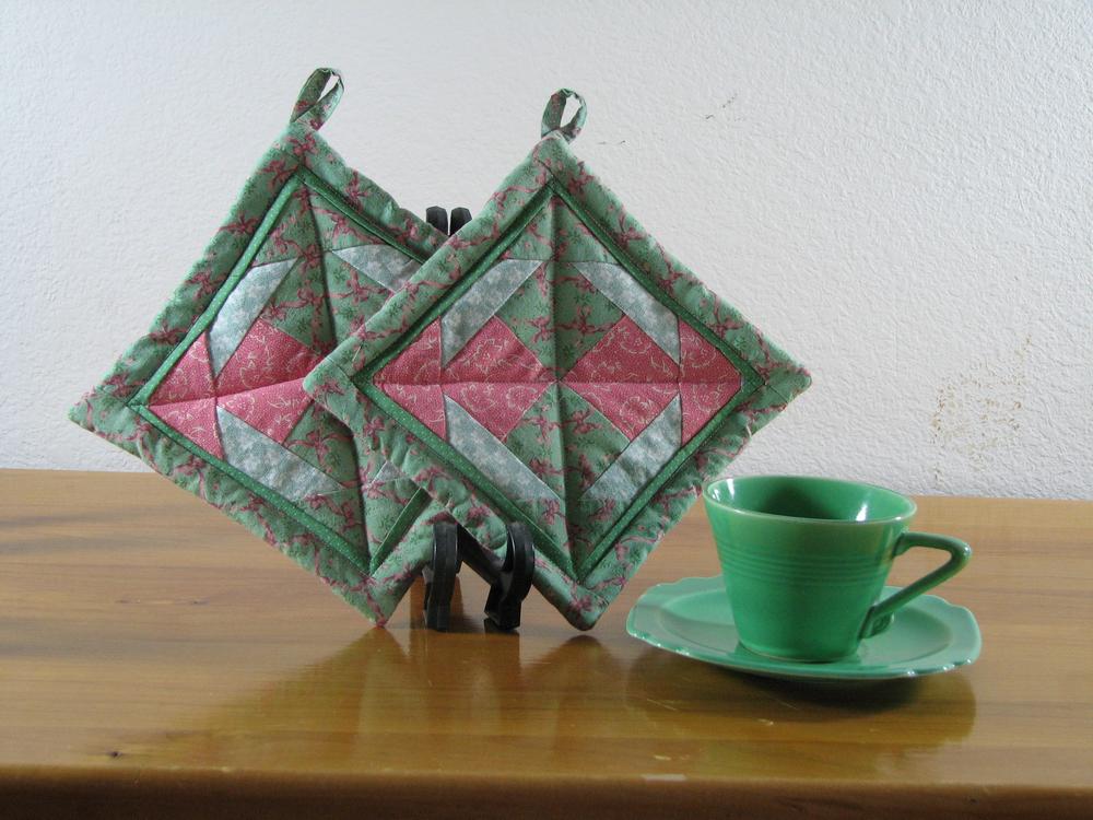 Fiber Stuff Cathy Cuts Paper