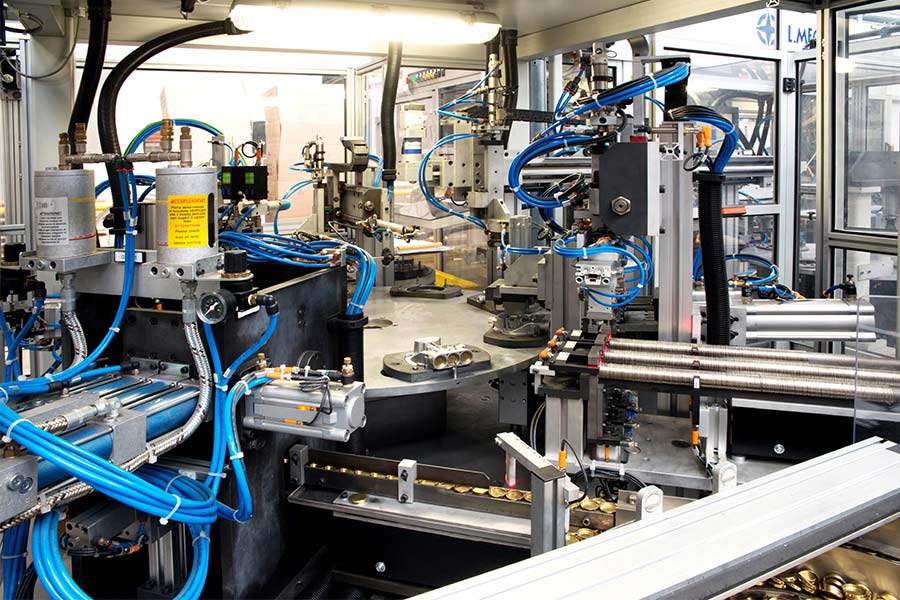 Custom industrial interconnects and cable assemblies