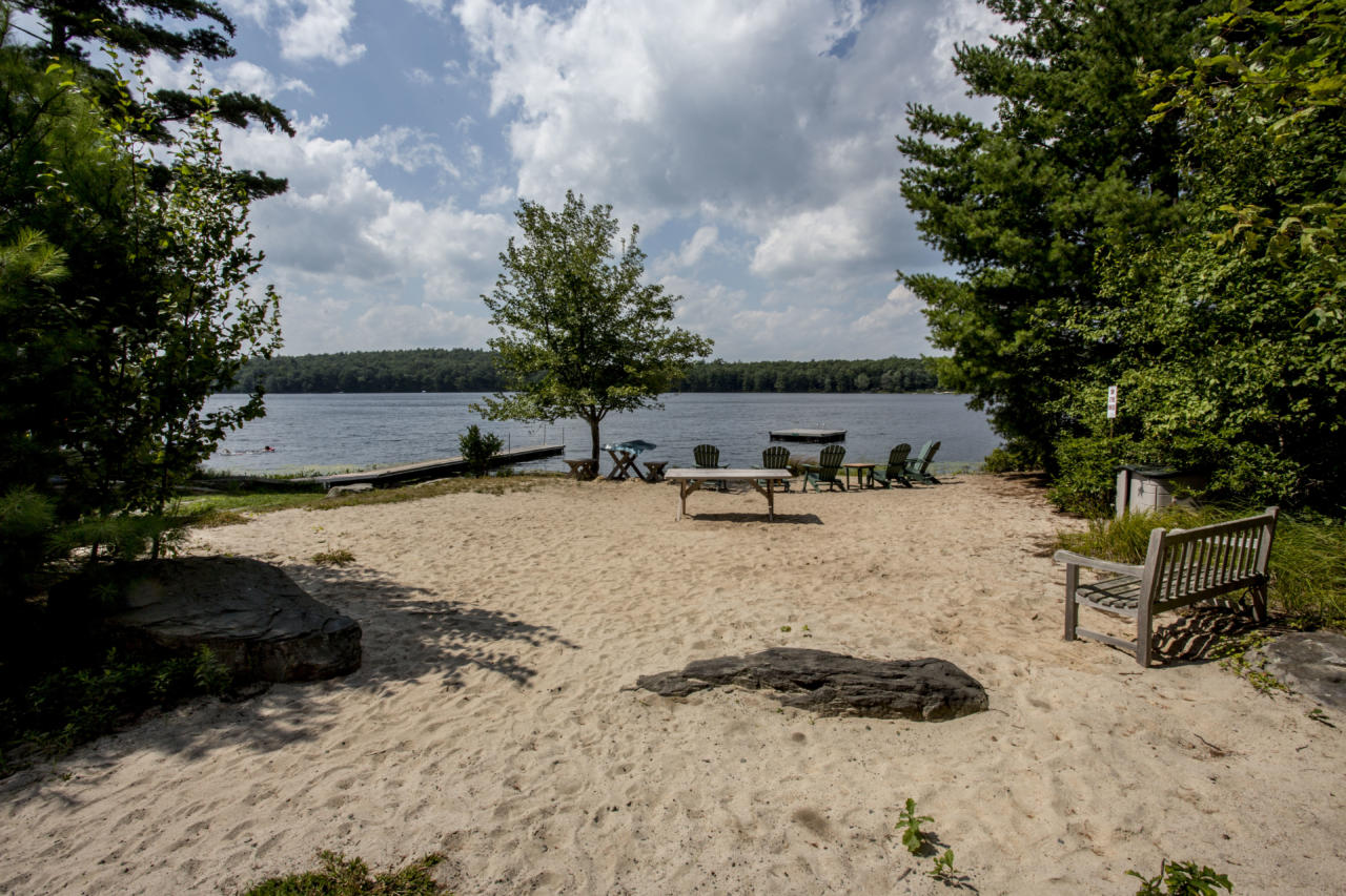 Lakefront on Extraordinary York Lake Catskill Castles