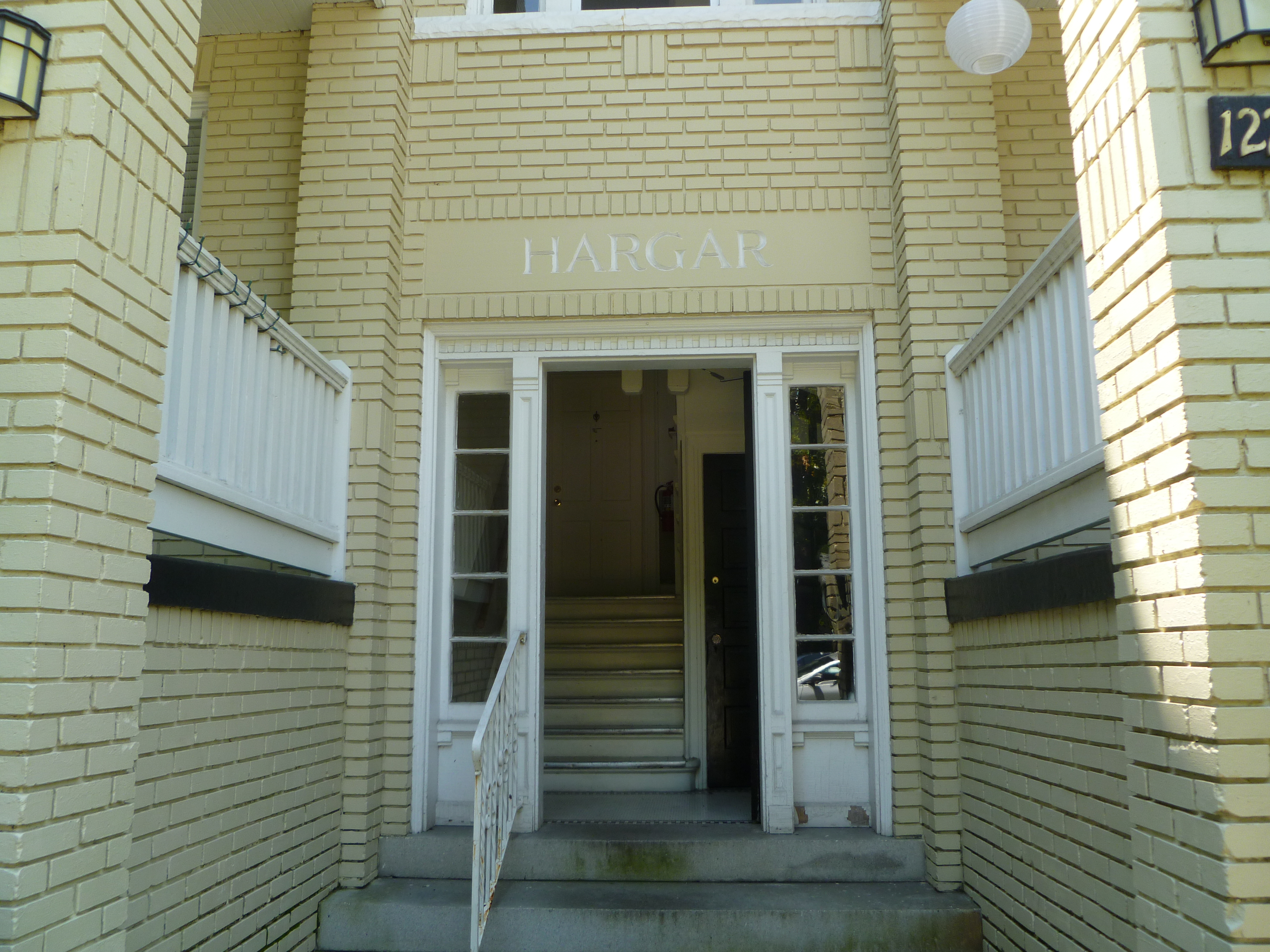 Hargar Apartments Cavalier Land