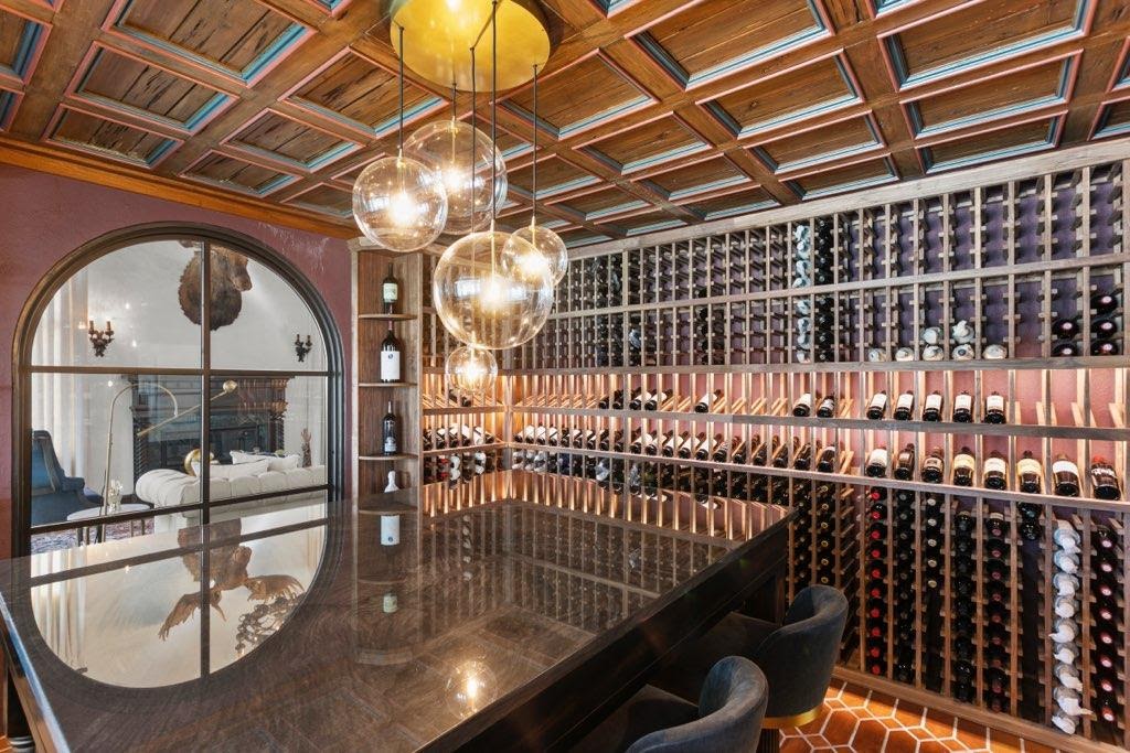 Custom Wine Cellar Portfolio Tampa & Pinellas County FL Cave a' Vin