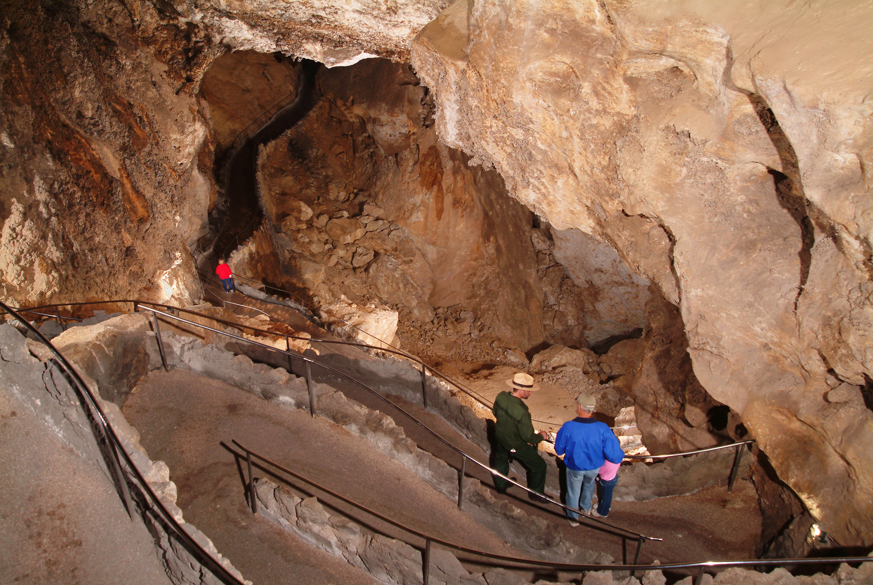Carlsbad Caverns To Host Sign Language Cave Tour Caving News