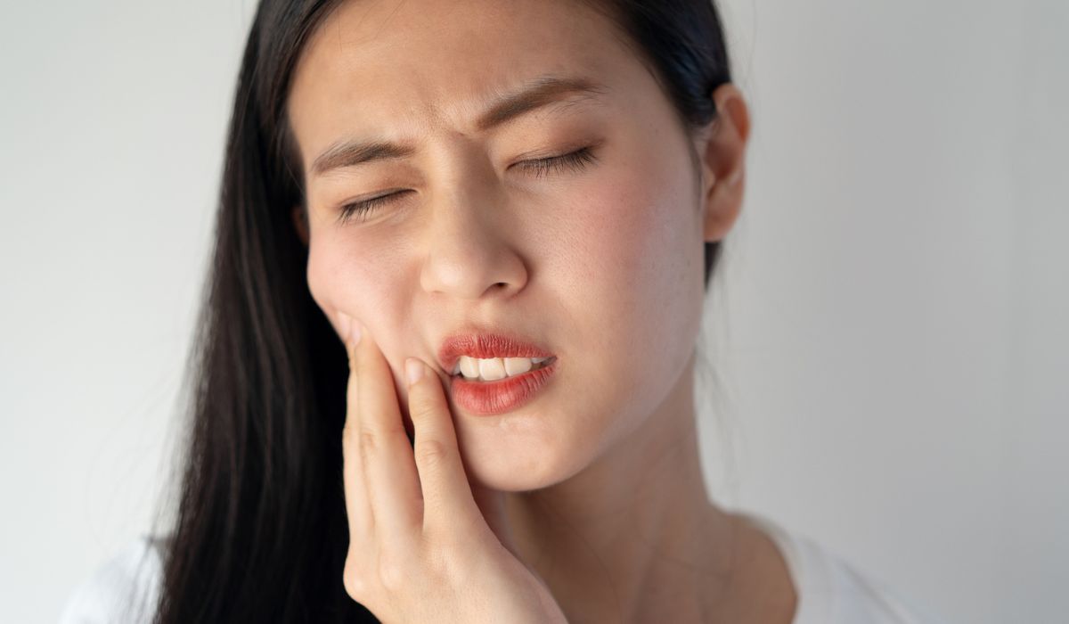 Why Your Gums Hurt & How To Relieve Gum Pain
