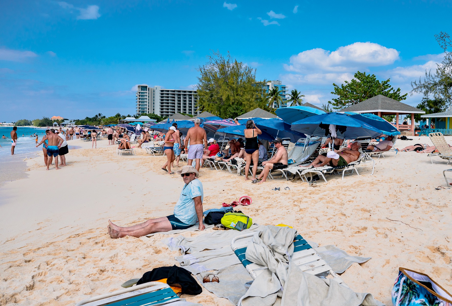 Beach vendor permits considered for Bodden Town public beach Cayman