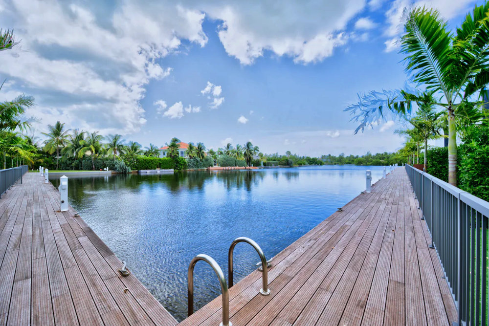 One Canal Point Condominiums Seven Mile Beach Grand Cayman