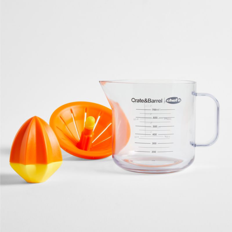 Crate & Barrel Dual Citrus Juicer with Measuring Cup + Reviews Crate