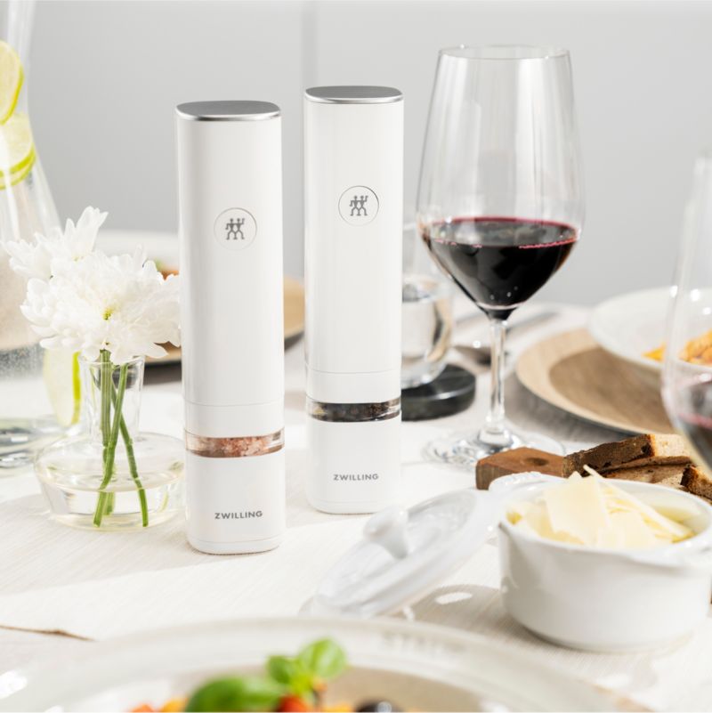 ZWILLING Enfinigy White Electric Salt or Pepper Mill + Reviews Crate