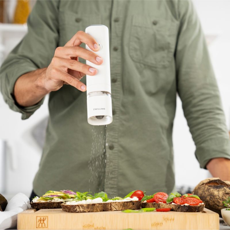 ZWILLING Enfinigy White Electric Salt or Pepper Mill + Reviews Crate