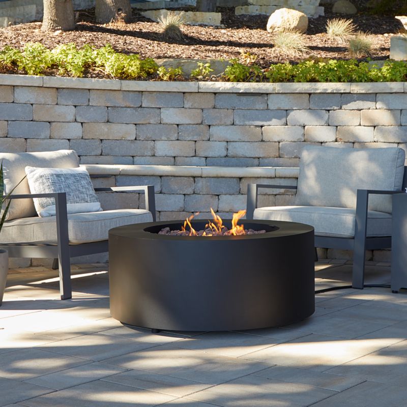 Highlands Black Metal Round Outdoor Natural Gas and Propane Fire Pit