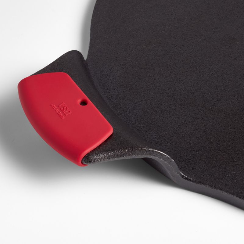 Lodge Cast Iron Pizza Pan + Reviews Crate & Barrel Canada