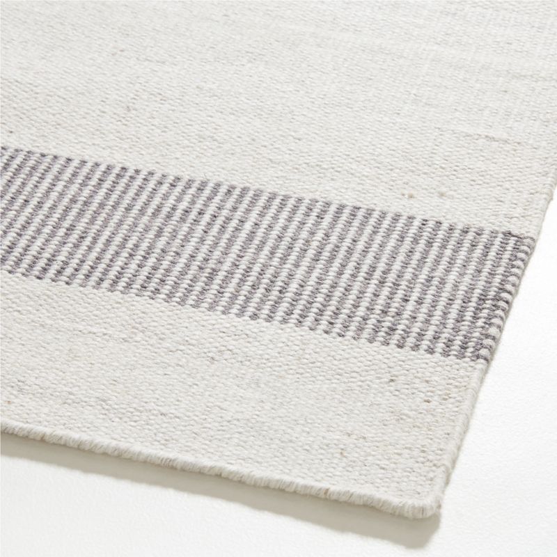 Newport Performance WoolBlend Handwoven Iron Grey Rug Swatch 12"x18